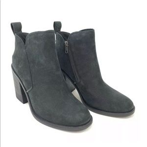 UGG Pixley High-heeled Ankle Boots medial zipper